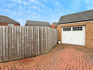 Photo 11- click for photo gallery